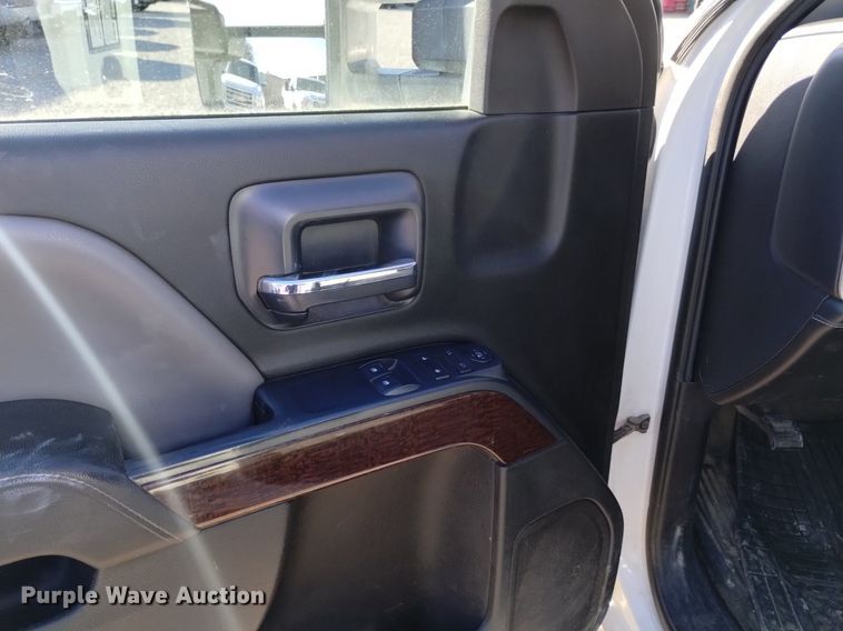 image for item DK8979 2015 GMC Sierra 2500HD SLE  pickup truck