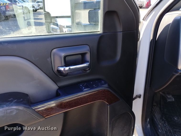 image for item DK8979 2015 GMC Sierra 2500HD SLE  pickup truck