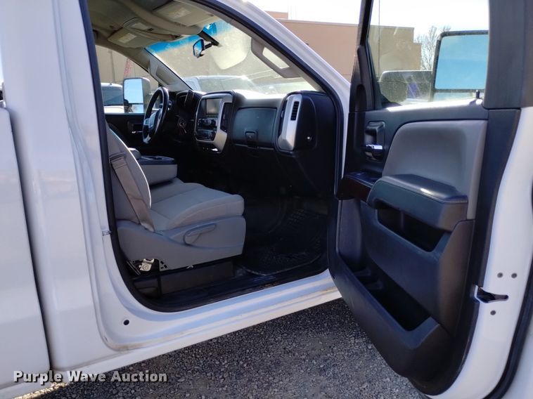 image for item DK8979 2015 GMC Sierra 2500HD SLE  pickup truck