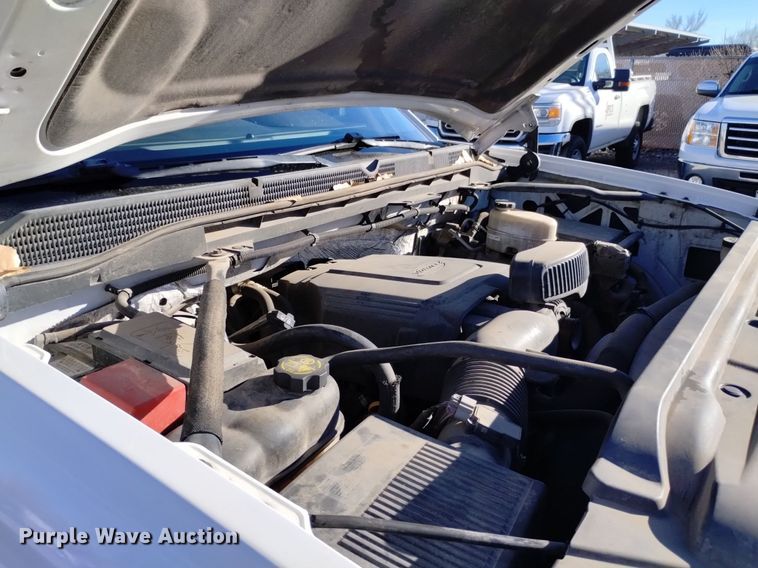 image for item DK8979 2015 GMC Sierra 2500HD SLE  pickup truck