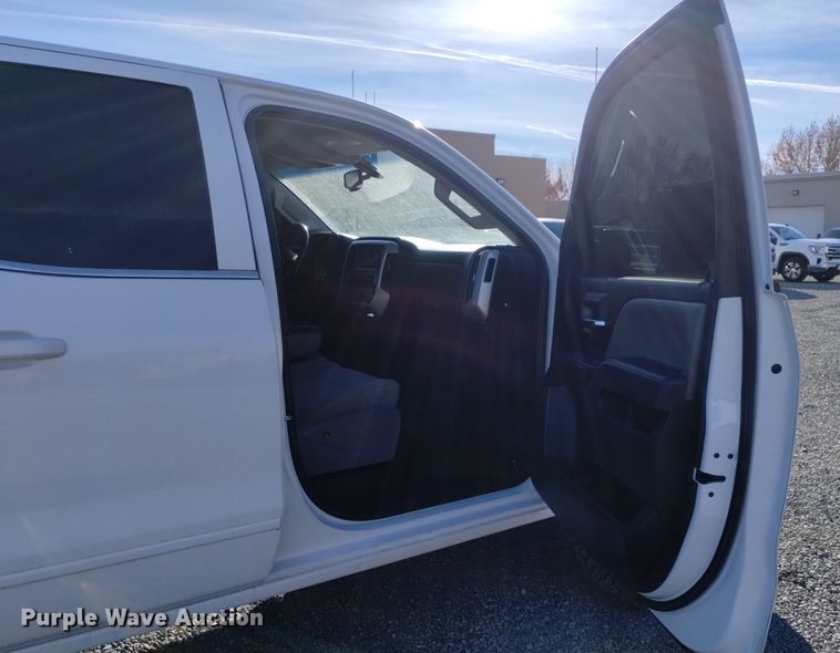 image for item DK8980 2015 GMC Sierra 2500HD SLE  Double Cab pickup truck