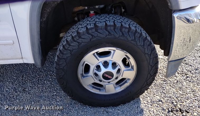 image for item DK8980 2015 GMC Sierra 2500HD SLE  Double Cab pickup truck