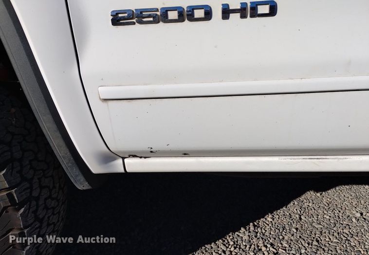 image for item DK8981 2016 GMC Sierra 2500HD SLE  pickup truck