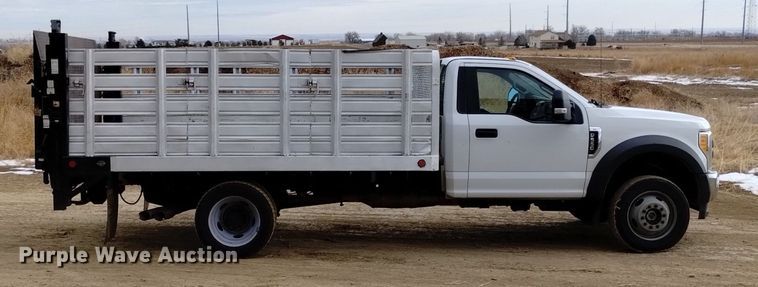 image for item DK8985 2017 Ford F550 flatbed truck
