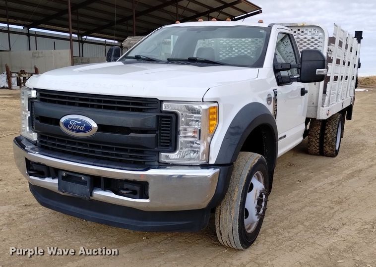 image for item DK8985 2017 Ford F550 flatbed truck