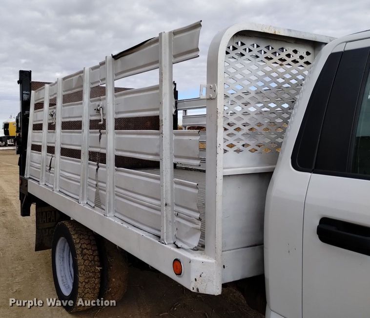 image for item DK8985 2017 Ford F550 flatbed truck