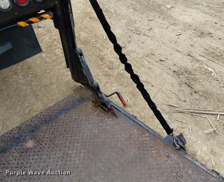 image for item DK8985 2017 Ford F550 flatbed truck