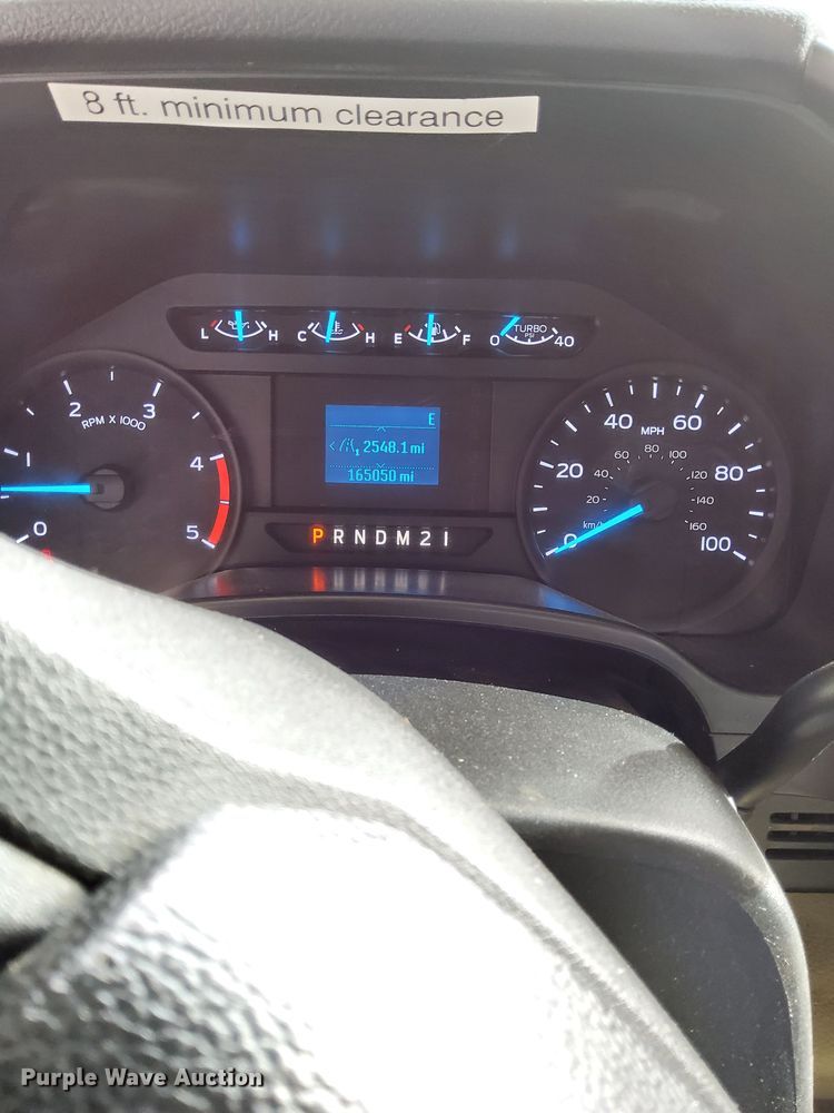 image for item DK8985 2017 Ford F550 flatbed truck