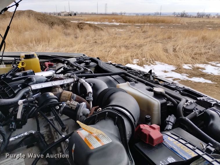 image for item DK8985 2017 Ford F550 flatbed truck