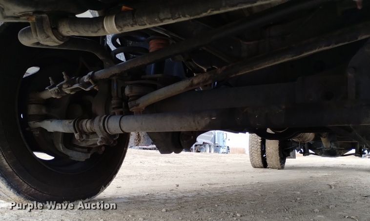 image for item DK8985 2017 Ford F550 flatbed truck