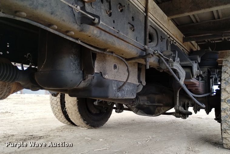 image for item DK8985 2017 Ford F550 flatbed truck