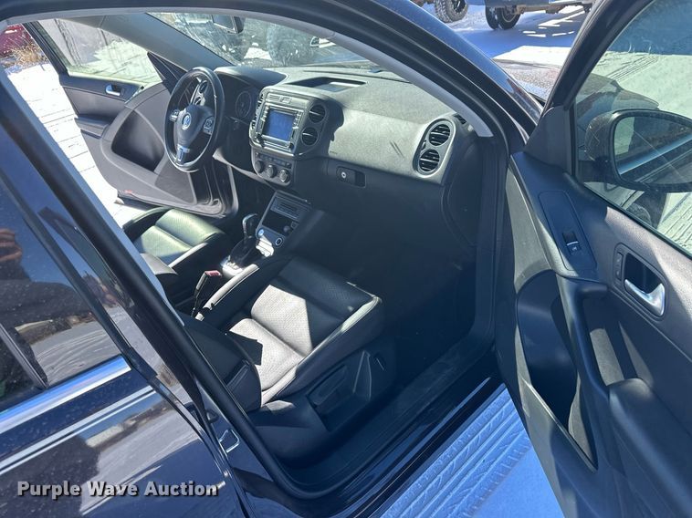 image for item DL0429 2016 Volkswagen Tiguan SE 