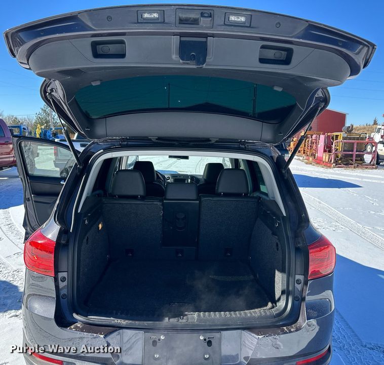 image for item DL0429 2016 Volkswagen Tiguan SE 