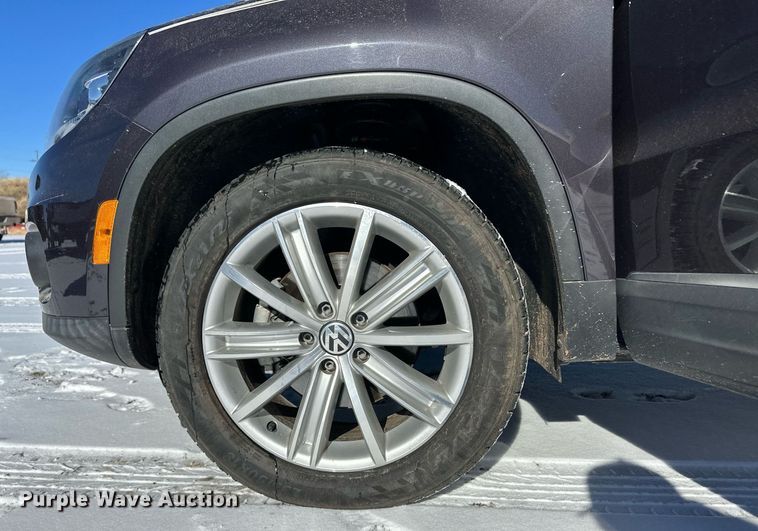 image for item DL0429 2016 Volkswagen Tiguan SE 
