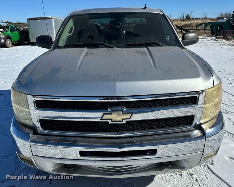 image for item DM2655 2011 Chevrolet Silverado 1500 Crew Cab pickup truck