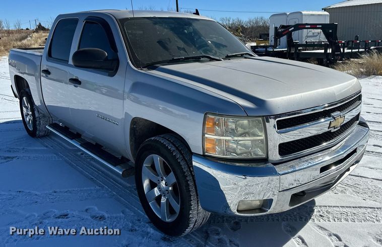 image for item DM2655 2011 Chevrolet Silverado 1500 Crew Cab pickup truck