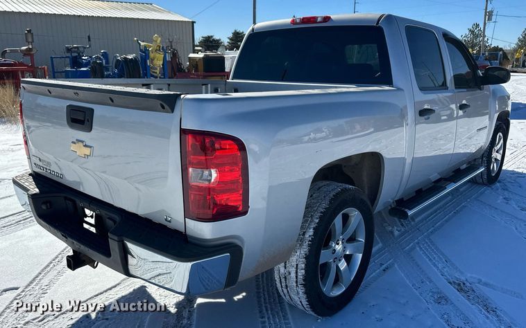 image for item DM2655 2011 Chevrolet Silverado 1500 Crew Cab pickup truck