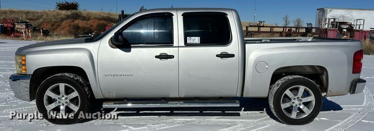 image for item DM2655 2011 Chevrolet Silverado 1500 Crew Cab pickup truck