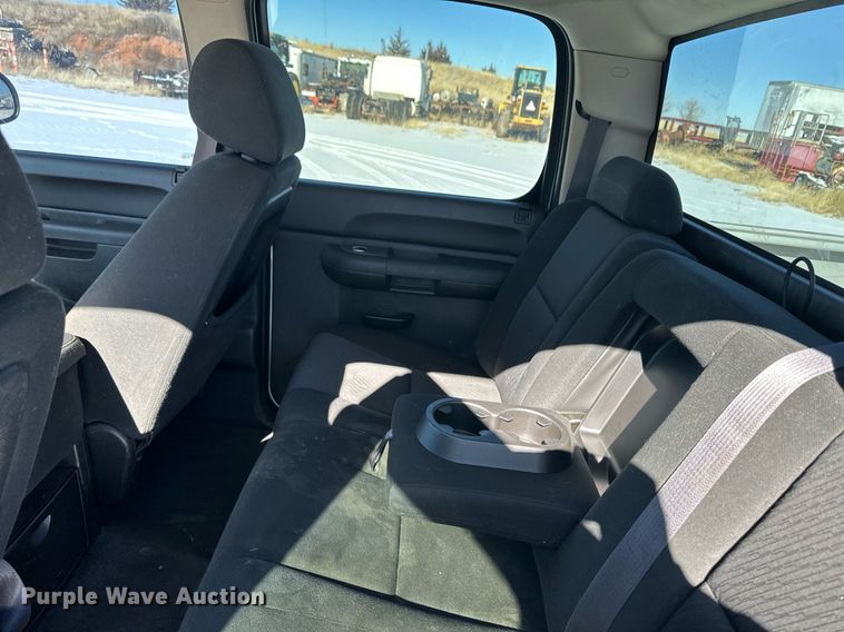 image for item DM2655 2011 Chevrolet Silverado 1500 Crew Cab pickup truck