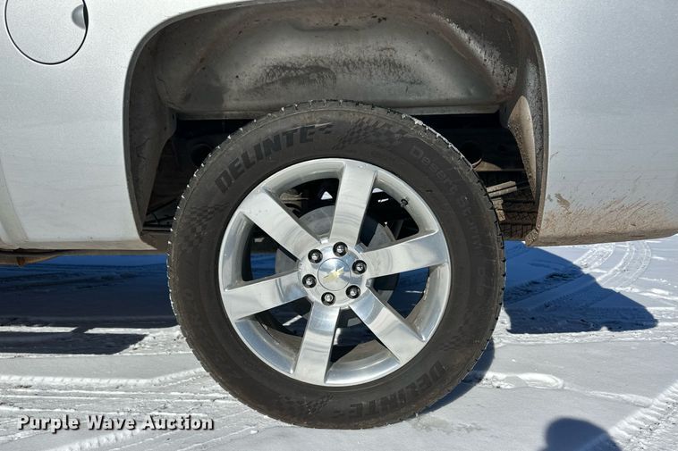 image for item DM2655 2011 Chevrolet Silverado 1500 Crew Cab pickup truck