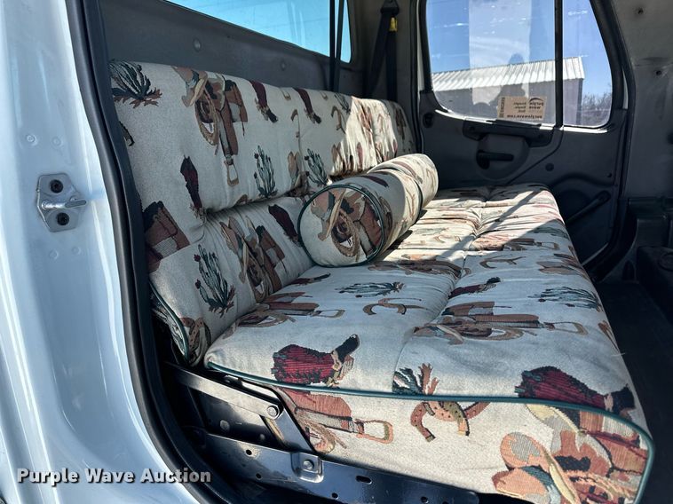 image for item DM2659 2008 Freightliner Business Class M2 Crew Cab semi truck