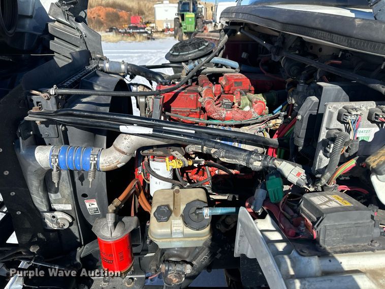 image for item DM2659 2008 Freightliner Business Class M2 Crew Cab semi truck