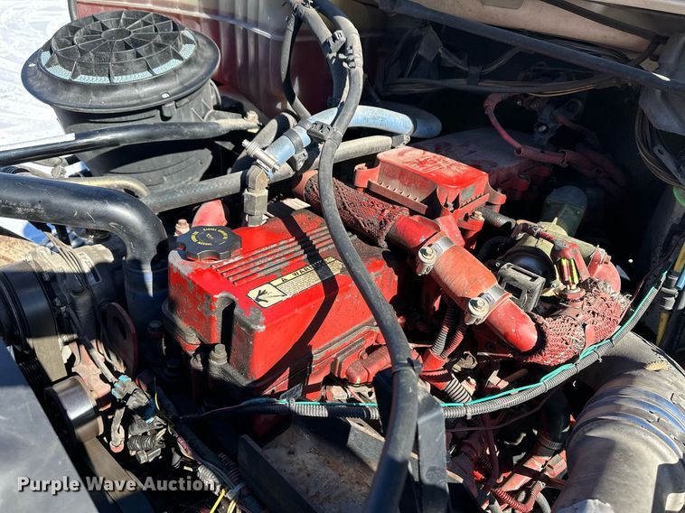 image for item DM2659 2008 Freightliner Business Class M2 Crew Cab semi truck