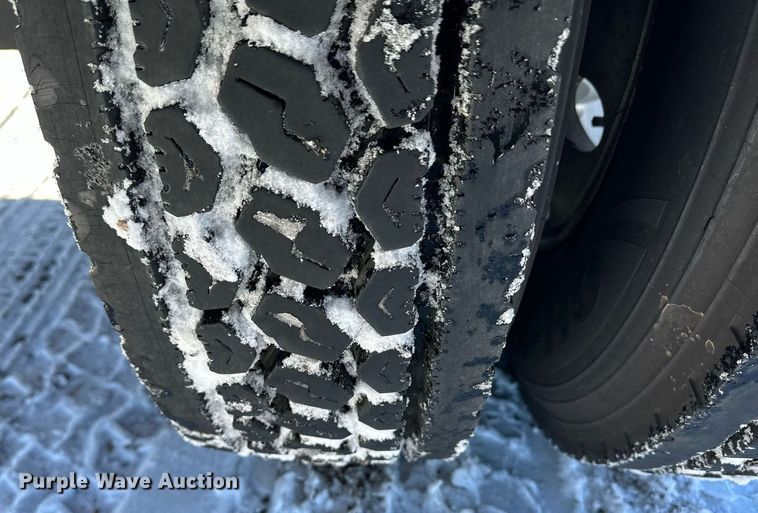 image for item DM2659 2008 Freightliner Business Class M2 Crew Cab semi truck