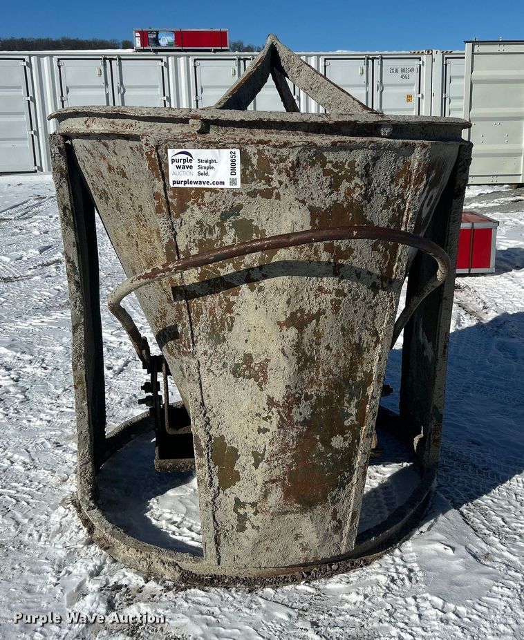image for item DN0652 Concrete bucket