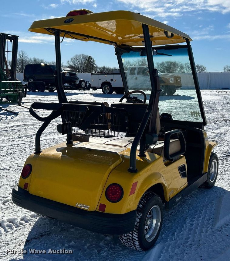 image for item DN0653 2010 Tomberlin Automotive Group E-Merge 500LE golf cart