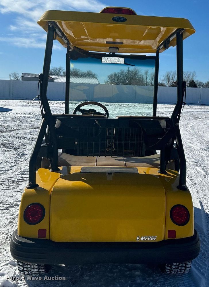 image for item DN0653 2010 Tomberlin Automotive Group E-Merge 500LE golf cart
