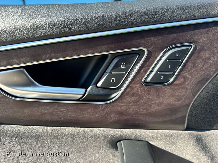 image for item DN0656 2019 Audi Q8 Quattro Prestige SUV