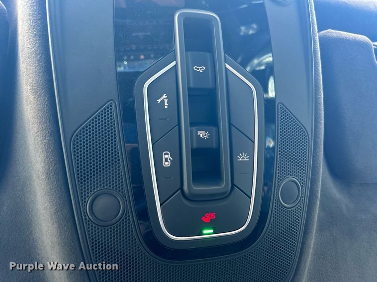 image for item DN0656 2019 Audi Q8 Quattro Prestige SUV