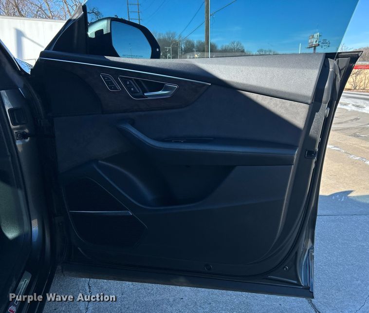 image for item DN0656 2019 Audi Q8 Quattro Prestige SUV