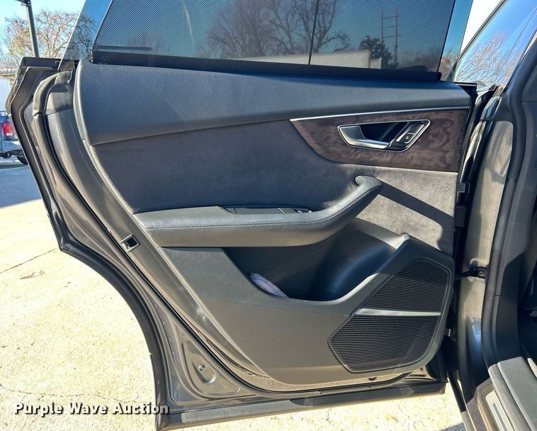 image for item DN0656 2019 Audi Q8 Quattro Prestige SUV