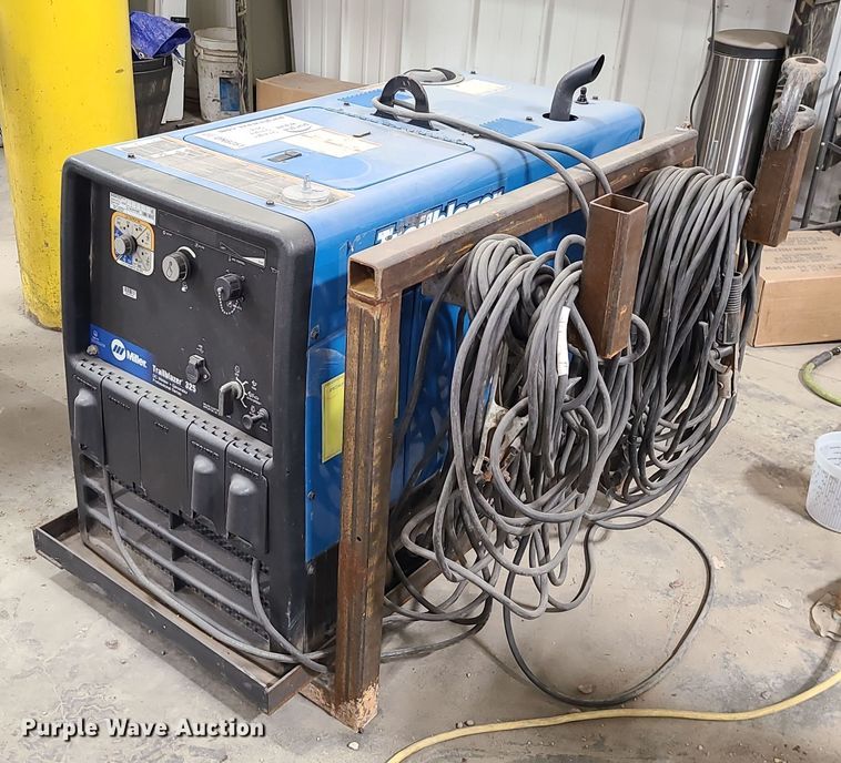 image for item DN8251 Miller Trailblazer 325 welder