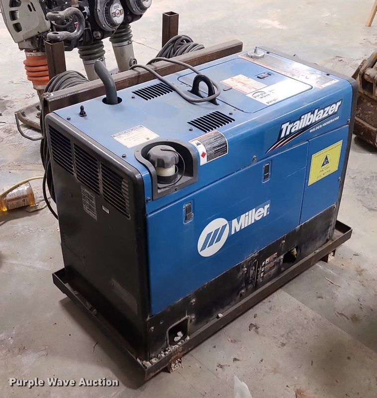 image for item DN8251 Miller Trailblazer 325 welder