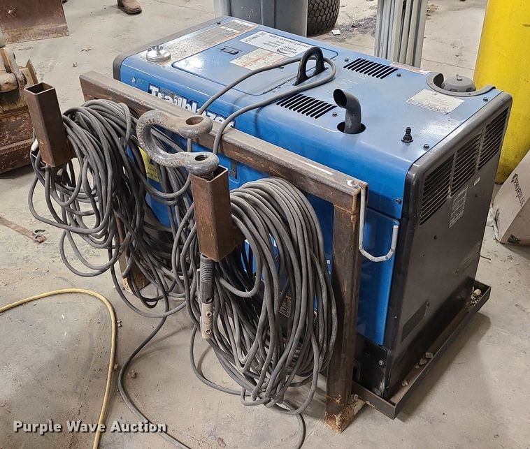image for item DN8251 Miller Trailblazer 325 welder