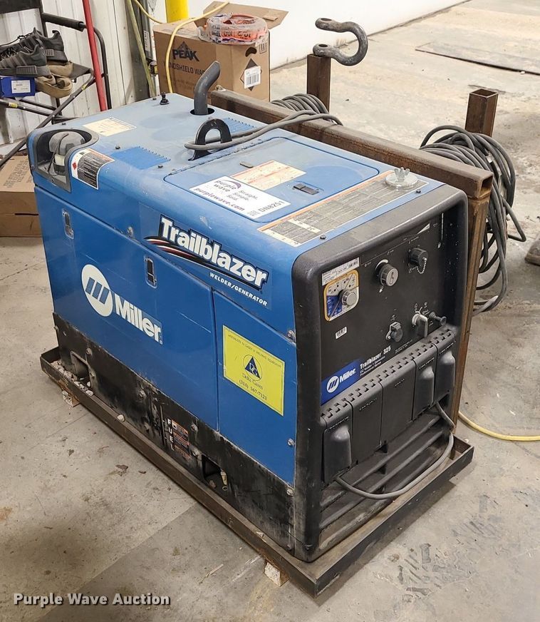 image for item DN8251 Miller Trailblazer 325 welder
