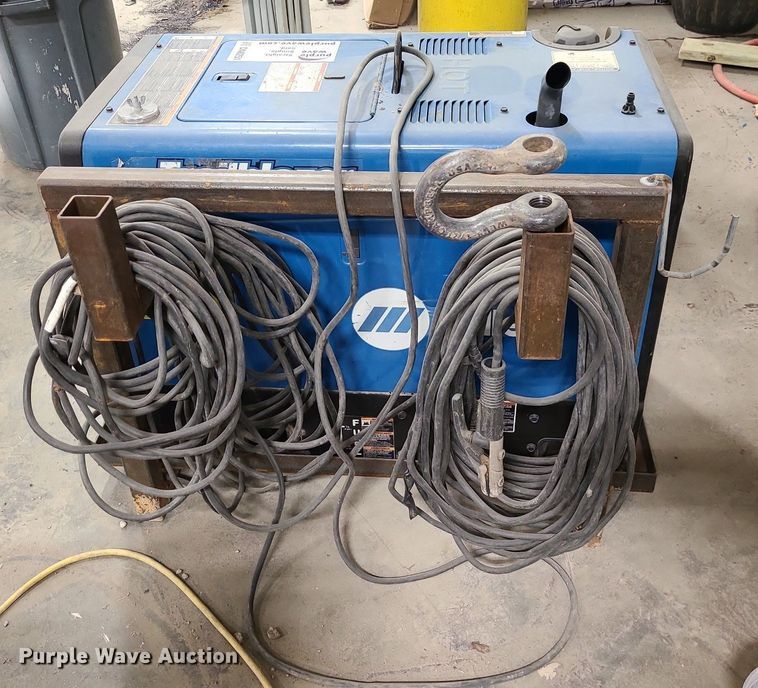 image for item DN8251 Miller Trailblazer 325 welder