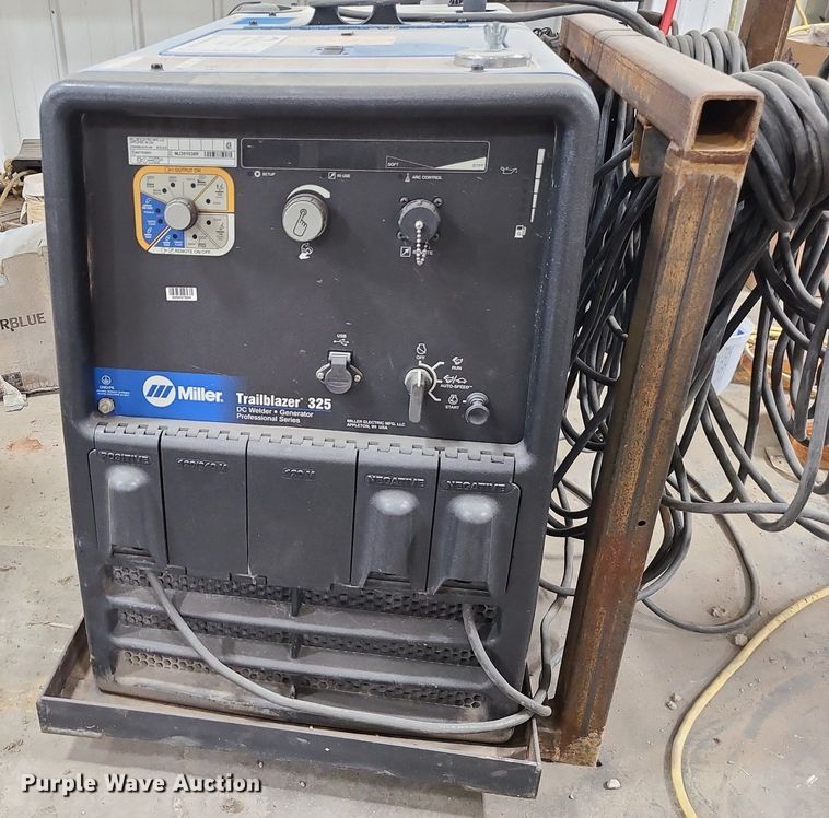 image for item DN8251 Miller Trailblazer 325 welder