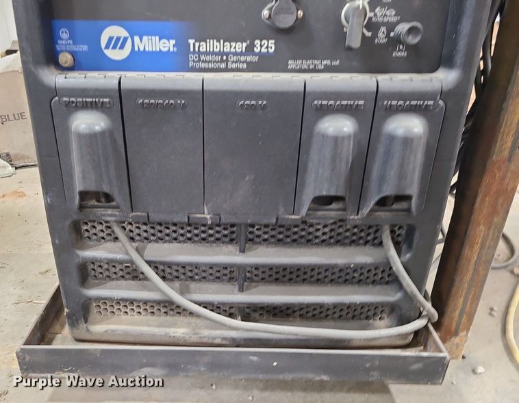 image for item DN8251 Miller Trailblazer 325 welder
