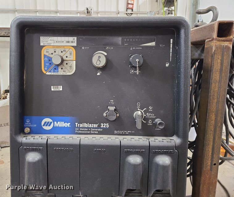 image for item DN8251 Miller Trailblazer 325 welder