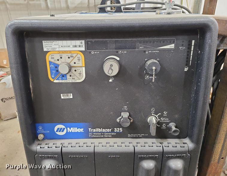 image for item DN8251 Miller Trailblazer 325 welder