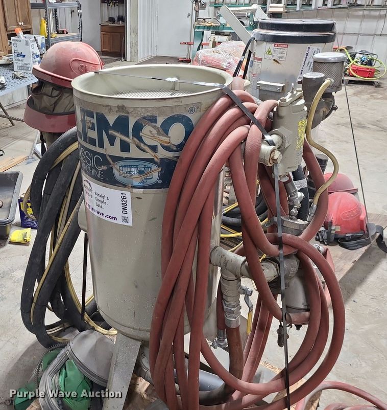 image for item DN8261 2019 Clemco 1648 sand blaster
