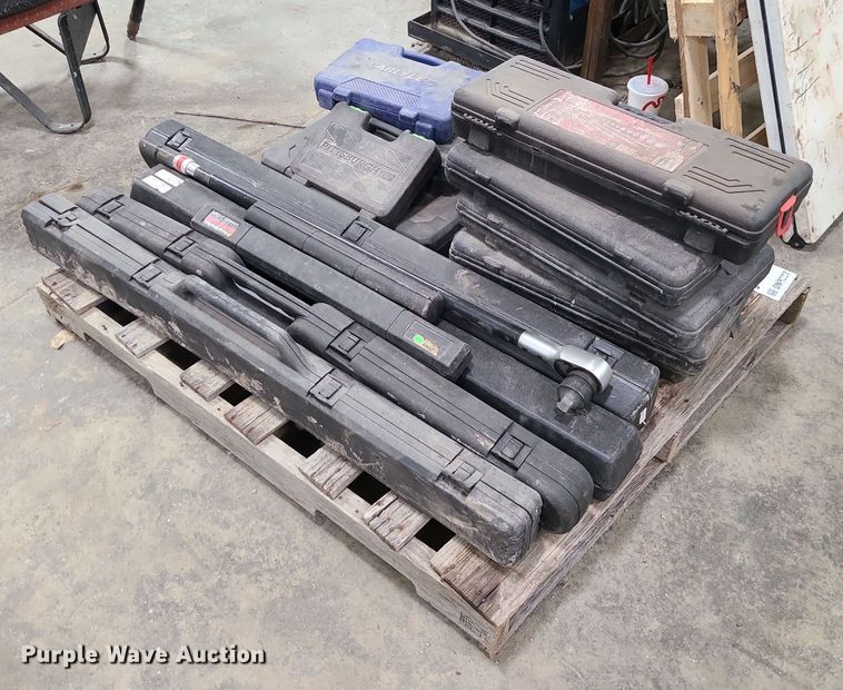 image for item DN8307 Torque wrenches and sockets