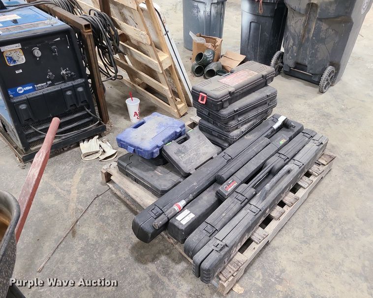 image for item DN8307 Torque wrenches and sockets