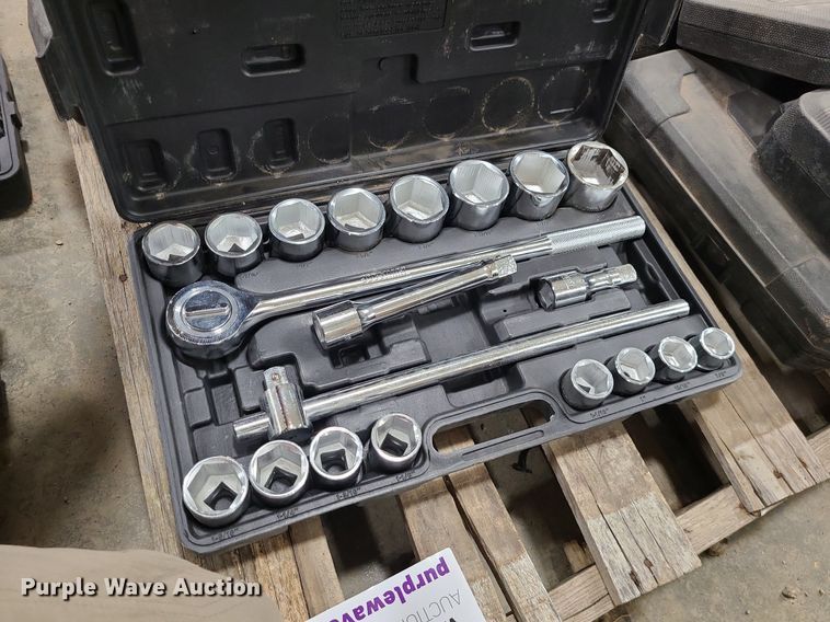 image for item DN8307 Torque wrenches and sockets