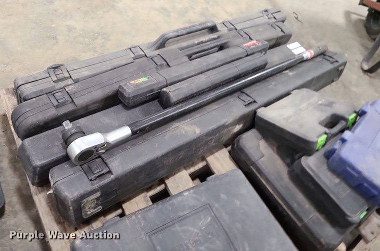 image for item DN8307 Torque wrenches and sockets