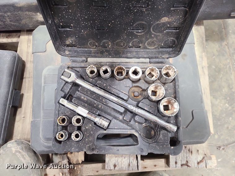 image for item DN8307 Torque wrenches and sockets